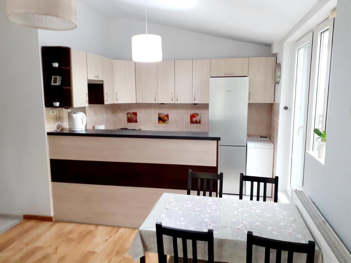 Apartament Nad Jeziorem Slawskim Radzyn Bagian luar foto